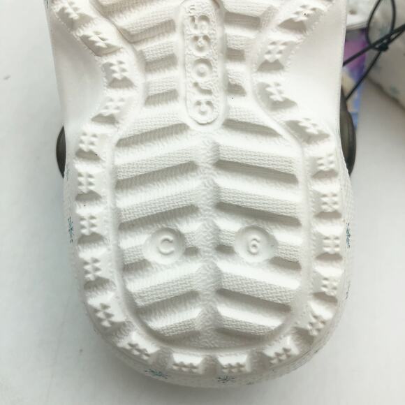 Crocs Unisex Kids Olaf Classic Clogs Size 6 White Snow Flakes NWT - Picture 10 of 10